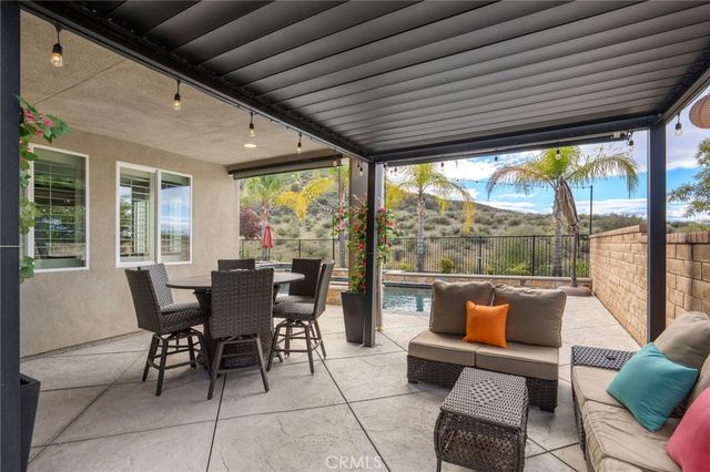 20530 Cheryl Lane, Saugus, CA 91350