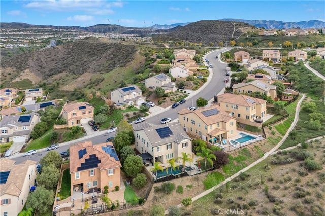 20530 Cheryl Lane, Saugus, CA 91350