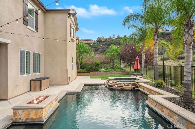 20530 Cheryl Lane, Saugus, CA 91350