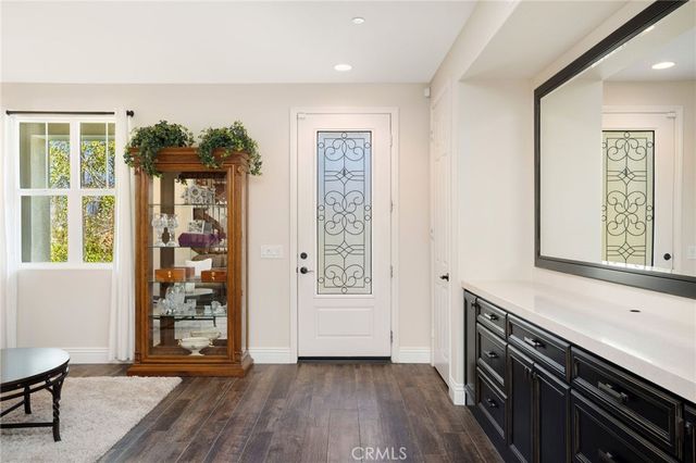 20530 Cheryl Lane, Saugus, CA 91350