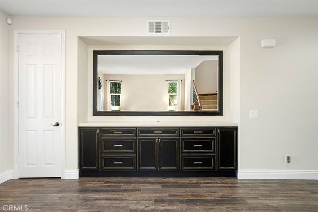 20530 Cheryl Lane, Saugus, CA 91350