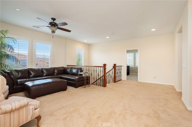 20530 Cheryl Lane, Saugus, CA 91350