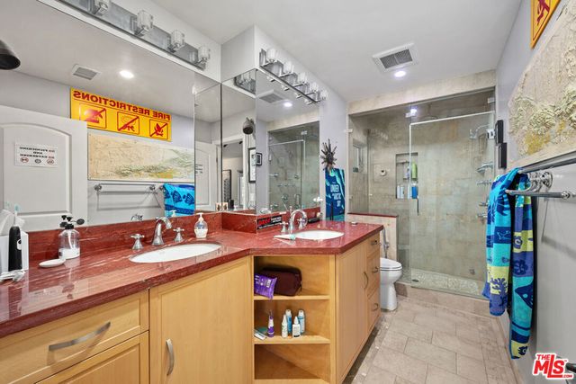 3260 Malcolm Avenue, Los Angeles, CA 90034