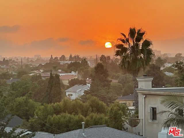 3260 Malcolm Avenue, Los Angeles, CA 90034