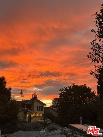3260 Malcolm Avenue, Los Angeles, CA 90034