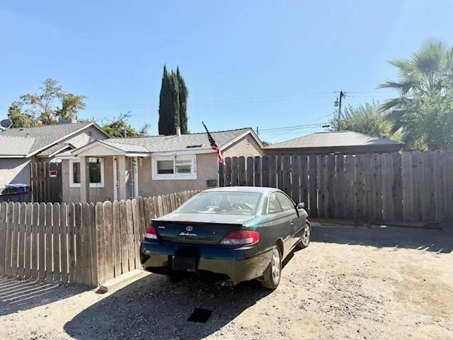 1318 Holm Ave, Modesto, CA 95351