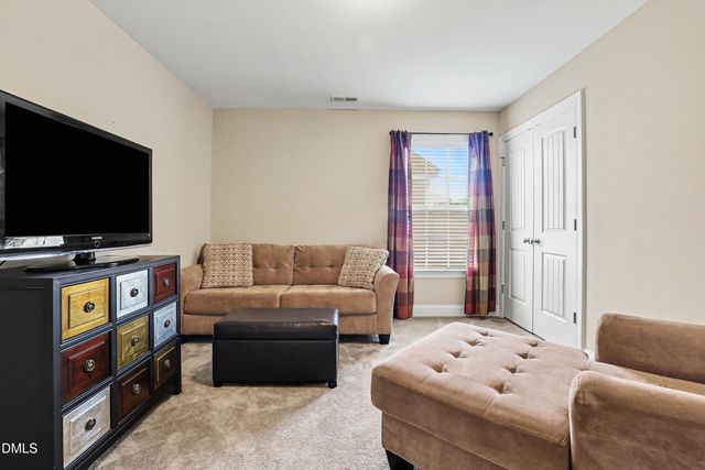 732 Lone Pine Loop, Fuquay Varina, NC 27526