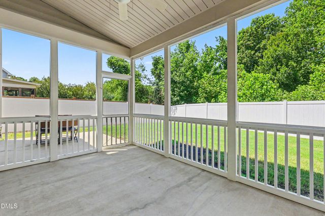 732 Lone Pine Loop, Fuquay Varina, NC 27526