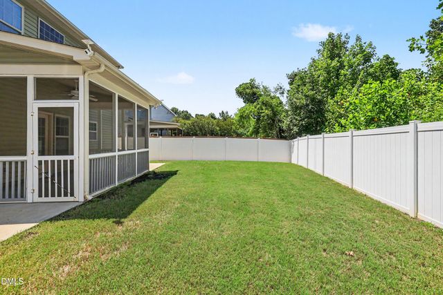 732 Lone Pine Loop, Fuquay Varina, NC 27526