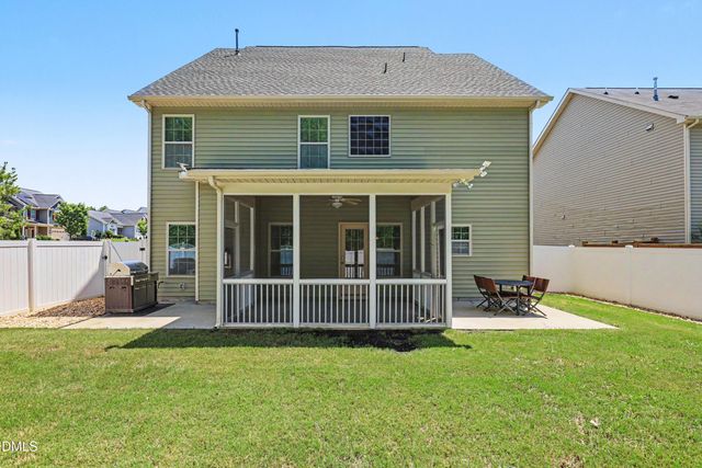 732 Lone Pine Loop, Fuquay Varina, NC 27526