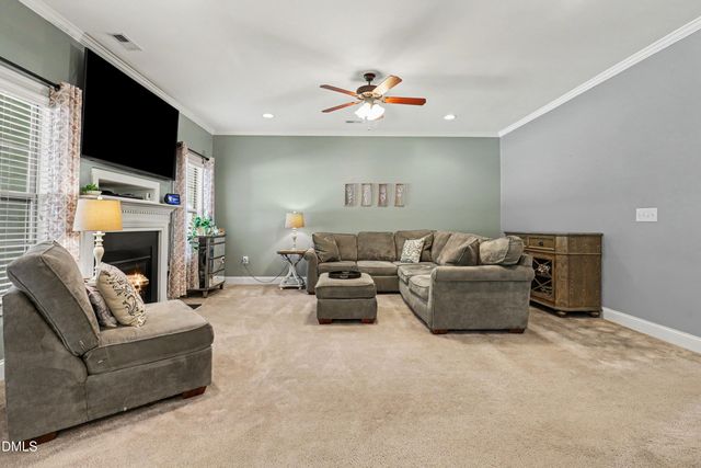 732 Lone Pine Loop, Fuquay Varina, NC 27526