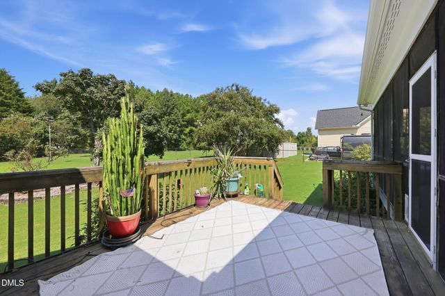 2725 Lautenberg Lane, Willow Springs, NC 27592