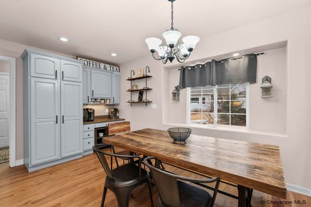 922 WEST DALE BLVD, Cheyenne, WY 82001