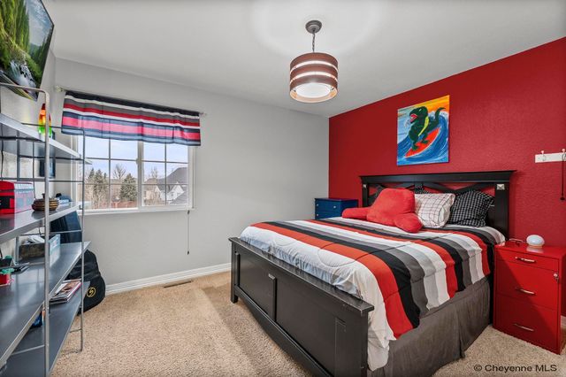 922 WEST DALE BLVD, Cheyenne, WY 82001