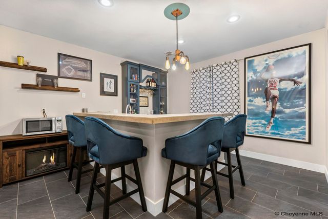 922 WEST DALE BLVD, Cheyenne, WY 82001