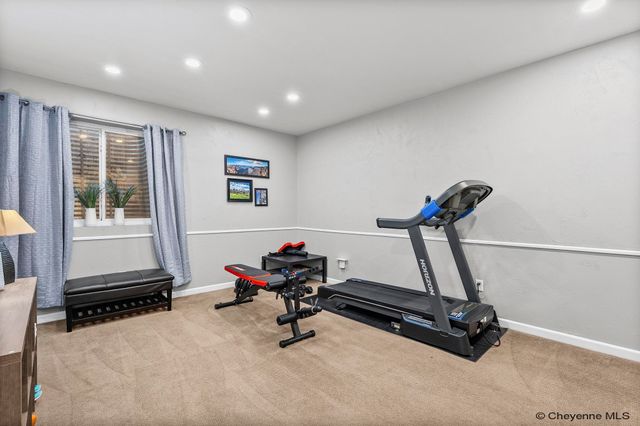 922 WEST DALE BLVD, Cheyenne, WY 82001