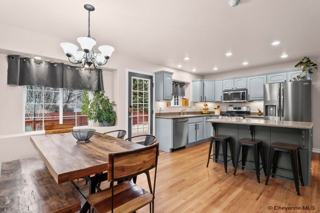 922 WEST DALE BLVD, Cheyenne, WY 82001