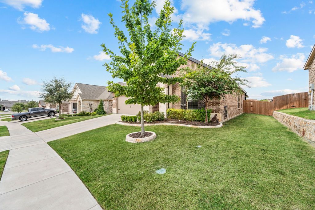 1504 Shindig Court, Weatherford, TX 76087 — photo 2