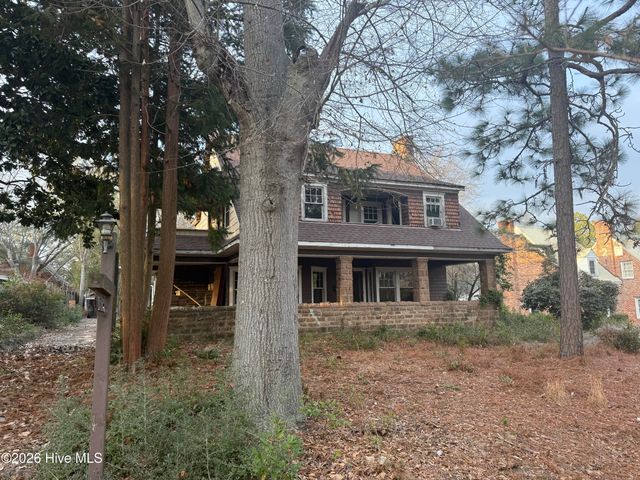 316 Entwistle Street, Hamlet, NC 28345