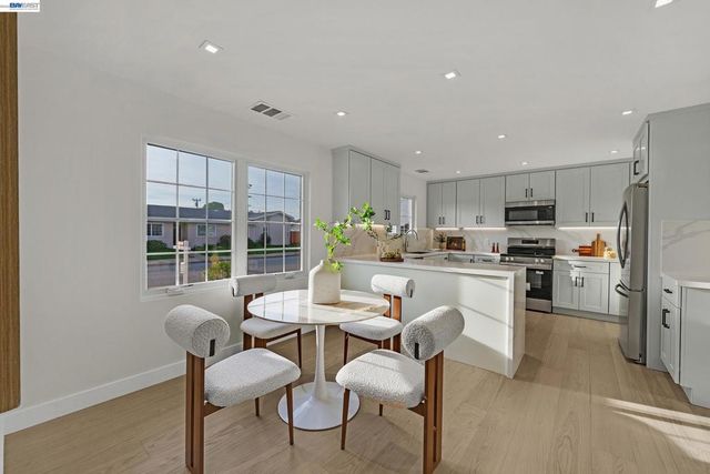 4759 Valpey Park Ave, Fremont, CA 94538