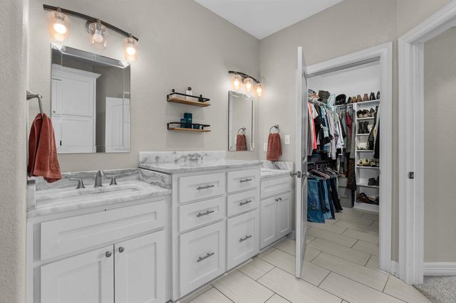 295 Towering Oaks Haven, Longview, TX 75602