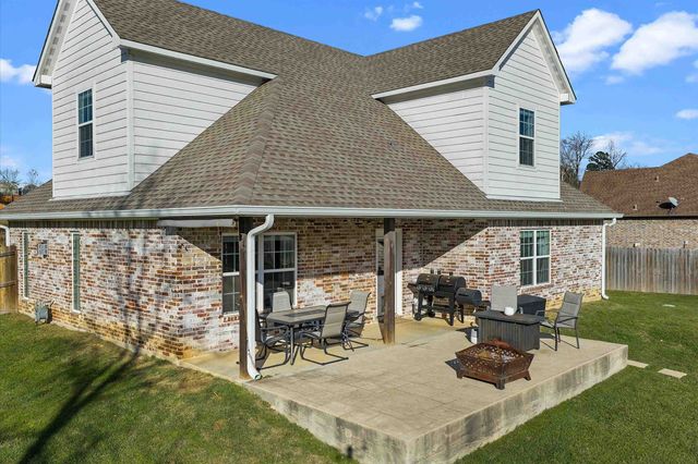 295 Towering Oaks Haven, Longview, TX 75602