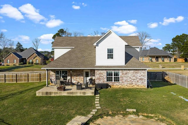 295 Towering Oaks Haven, Longview, TX 75602