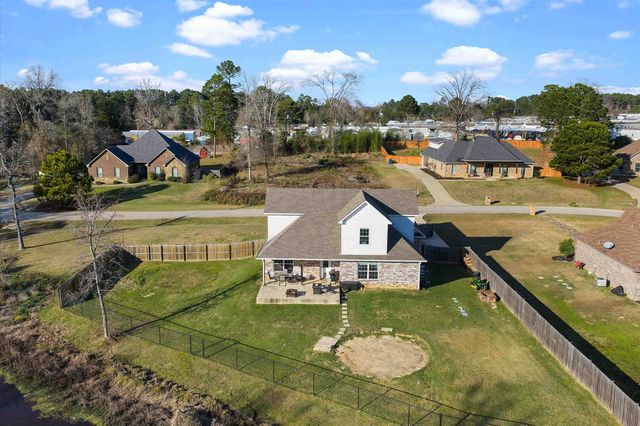 295 Towering Oaks Haven, Longview, TX 75602