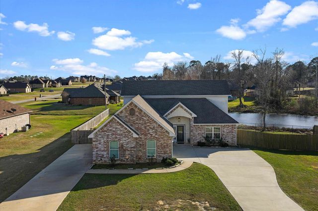 295 Towering Oaks Haven, Longview, TX 75602