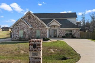 295 Towering Oaks Haven, Longview, TX 75602