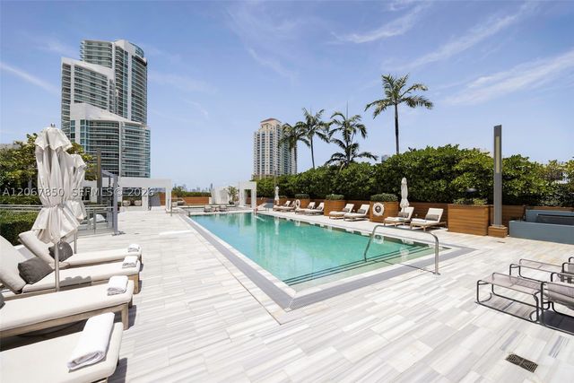 801 S Pointe Dr 301, Miami Beach, FL 33139