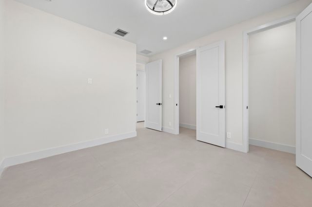 621 NW 42nd Avenue, Coconut Creek, FL 33066
