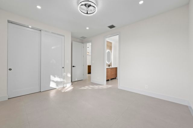 621 NW 42nd Avenue, Coconut Creek, FL 33066
