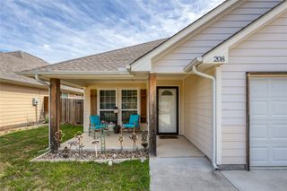208 Lovers Path Drive, Springtown, TX 76082