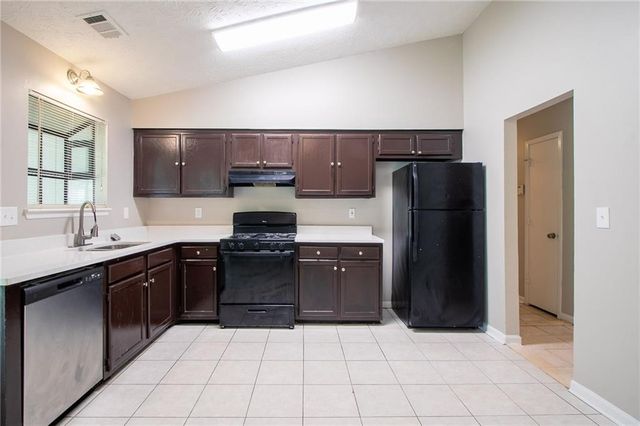 332 Cheryl Court, Jonesboro, GA 30238
