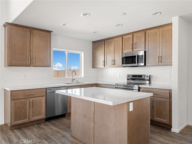 11782 Sebastian Drive, Adelanto, CA 92301