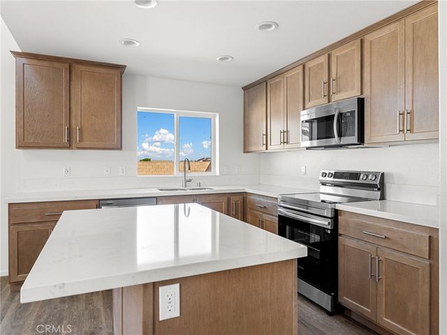 11782 Sebastian Drive, Adelanto, CA 92301