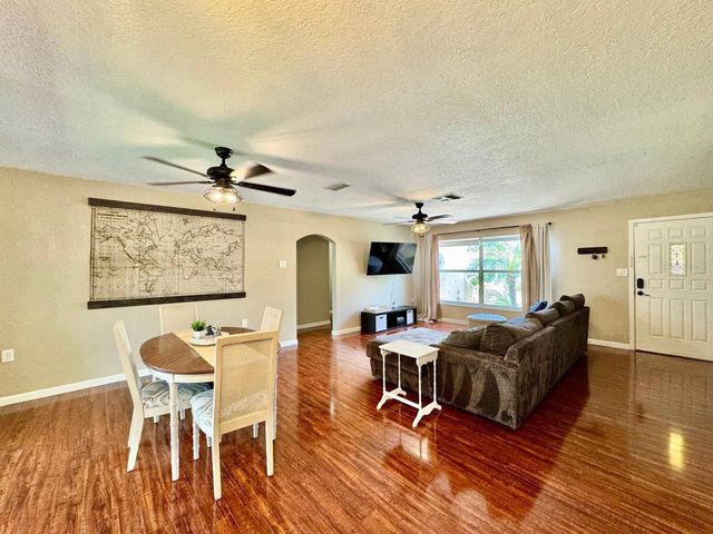 8134 WINTHROP DRIVE, Port Richey, FL 34668