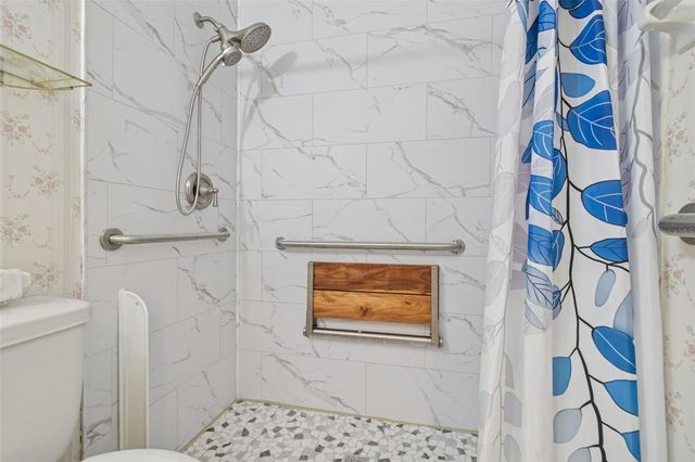 123 GLENDOWER CIRCLE, Sun City Center, FL 33573