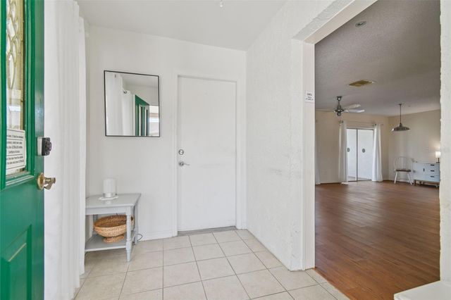 123 GLENDOWER CIRCLE, Sun City Center, FL 33573