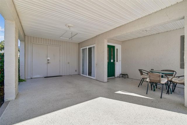 123 GLENDOWER CIRCLE, Sun City Center, FL 33573