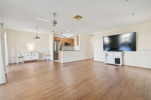 123 GLENDOWER CIRCLE, Sun City Center, FL 33573