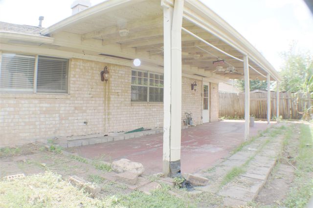 1846 Westwood Drive, Stafford, TX 77477