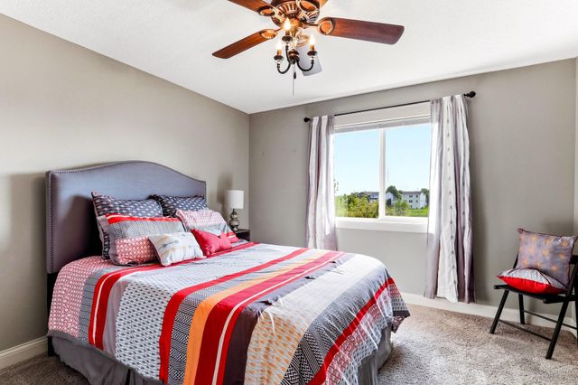 157 Dongola Lane, Shakopee, MN 55379