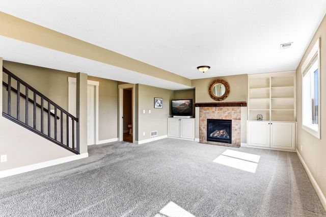 157 Dongola Lane, Shakopee, MN 55379