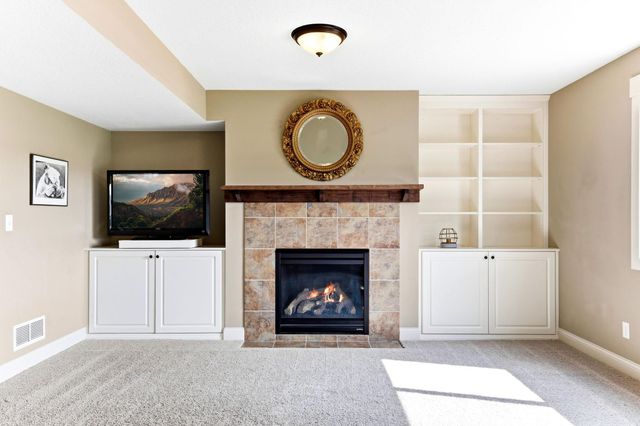 157 Dongola Lane, Shakopee, MN 55379