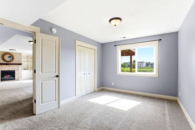 157 Dongola Lane, Shakopee, MN 55379