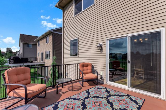 157 Dongola Lane, Shakopee, MN 55379