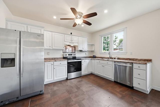1395 Jefferson Street, Hellertown Boro, PA 18055