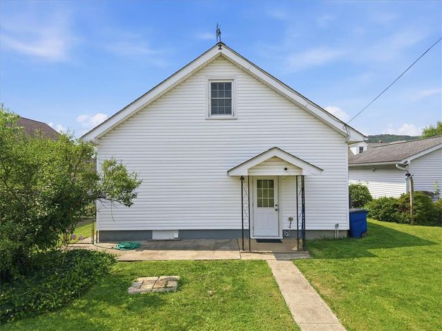 1395 Jefferson Street, Hellertown Boro, PA 18055